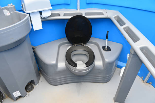 Best Portable restroom trailer rental  in Red Bluff, CA